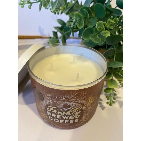 Bath & Body Works “Freshly Brewed Coffee” NEW 3 Wick Candle - Picture 3 of 7